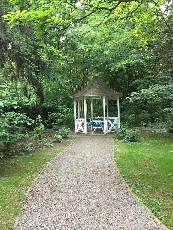Appartment Villa Am Bretschneiderpark Leipzig Bagian luar foto